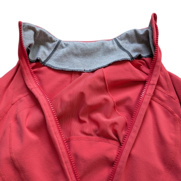 Lululemon Define Jacket Passion/Heathered Coal Wee Stripe Rel: 2014 Women's 12 - Picture 9 of 14